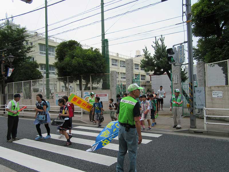 下校の見守り